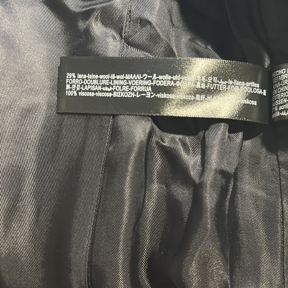 NWT. Massimo Dutti Navy Blue Micro Twill Fabric Blazer with Buttons. Size 2. - Picture 11 of 12